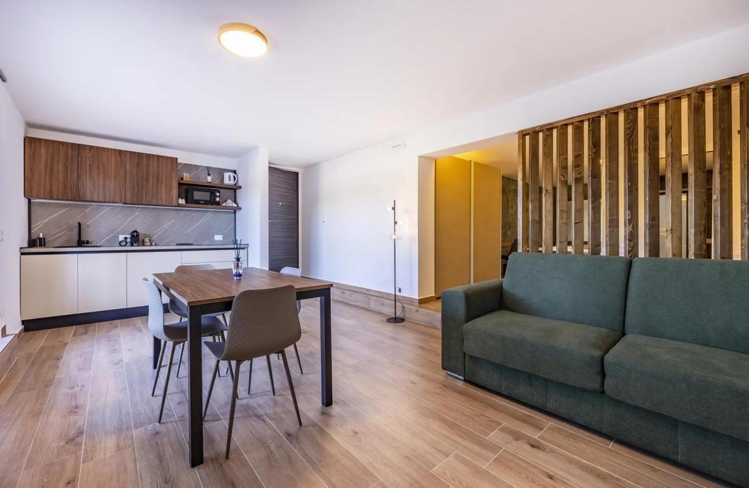Aparthotel La Brisa *